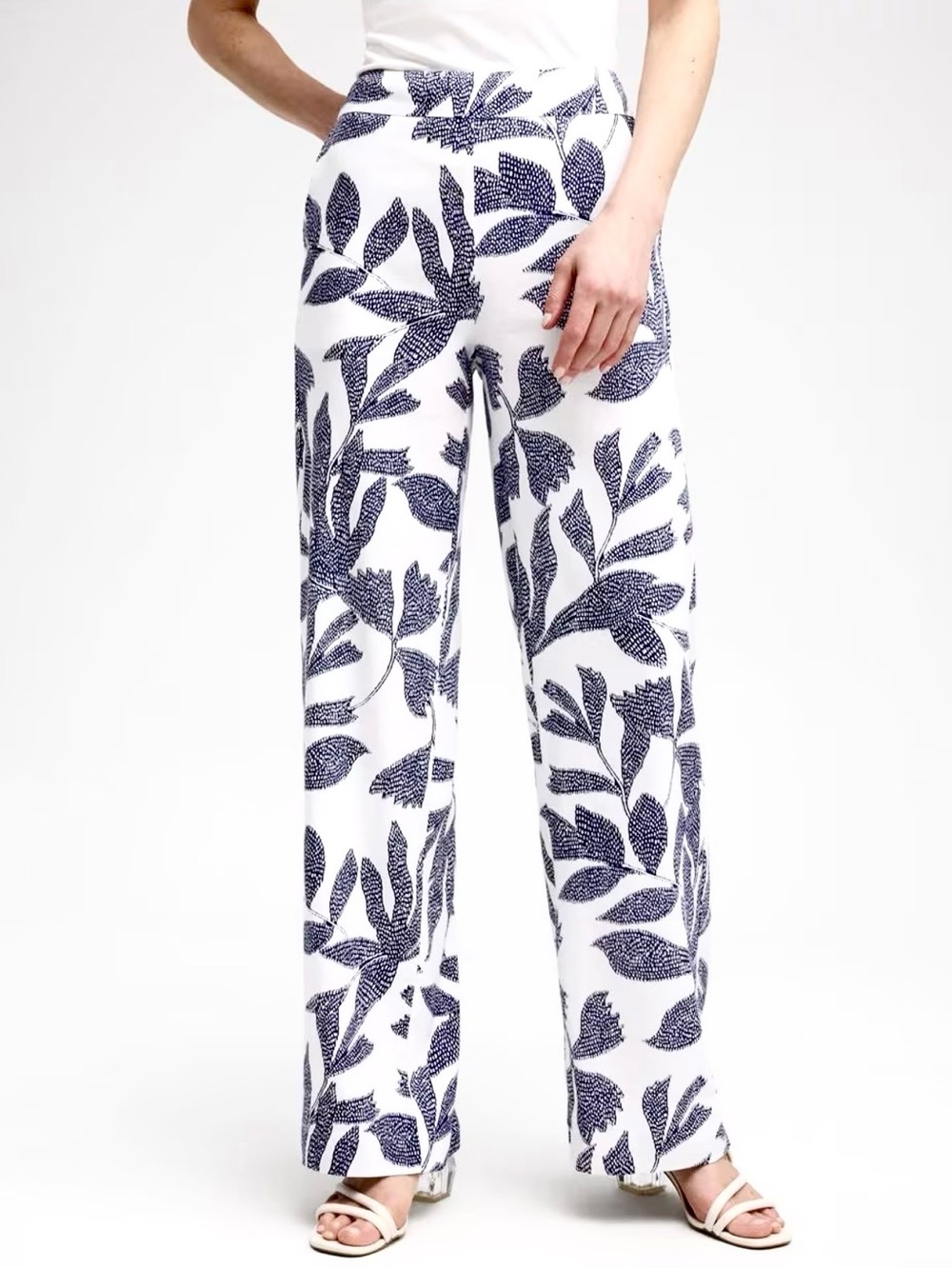 Chico's linen blend navy blue leaf print Wide Leg Pants